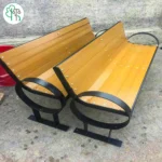 نیمکت باغی با بدنه فلزی و نشیمن چوب پلاست